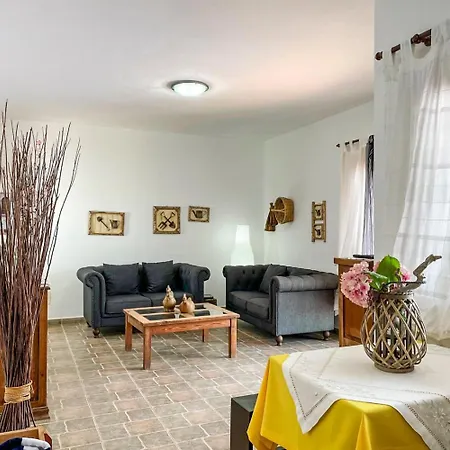 Graciana Playa Blanca